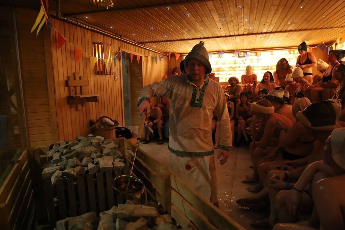 Березина Елена  Менеджер по работе с заказчиками